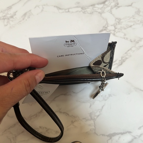 Coach wallets and wristlet set of 3 lot (2 new, 1 like new) - Picture 5 of 17